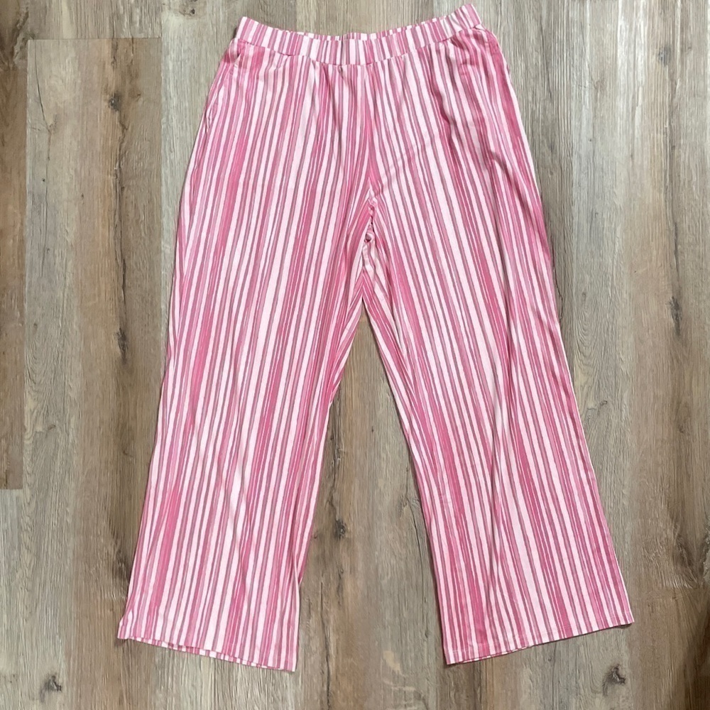 NEW Elizabeth & Clarke Pink Striped Wide Leg Pants Size Medium NWOT